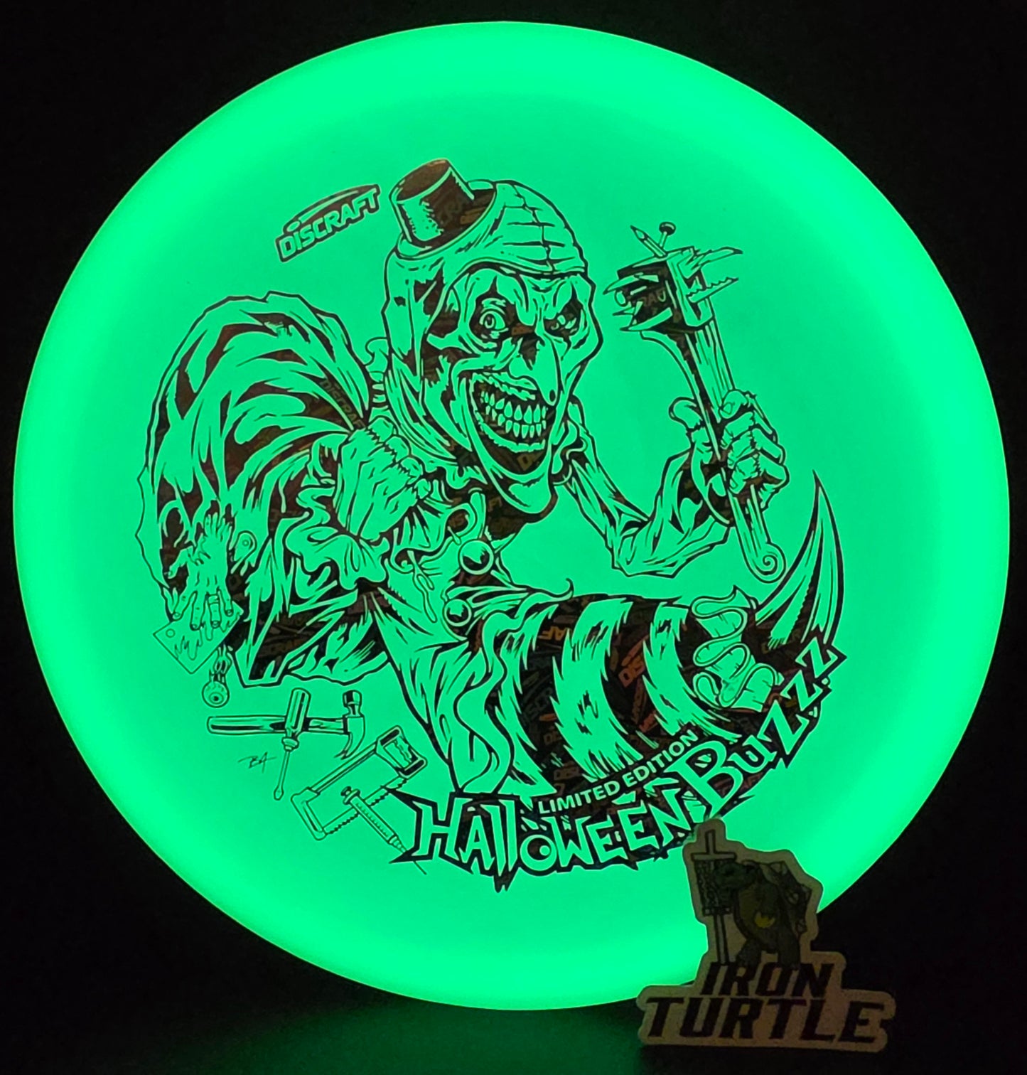 Discraft 2025 Mega-Glo Halloween Buzzz