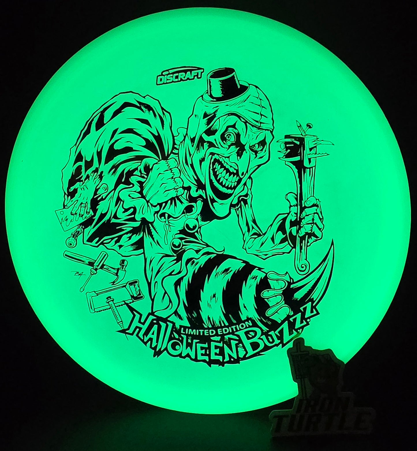 Discraft 2025 Mega-Glo Halloween Buzzz