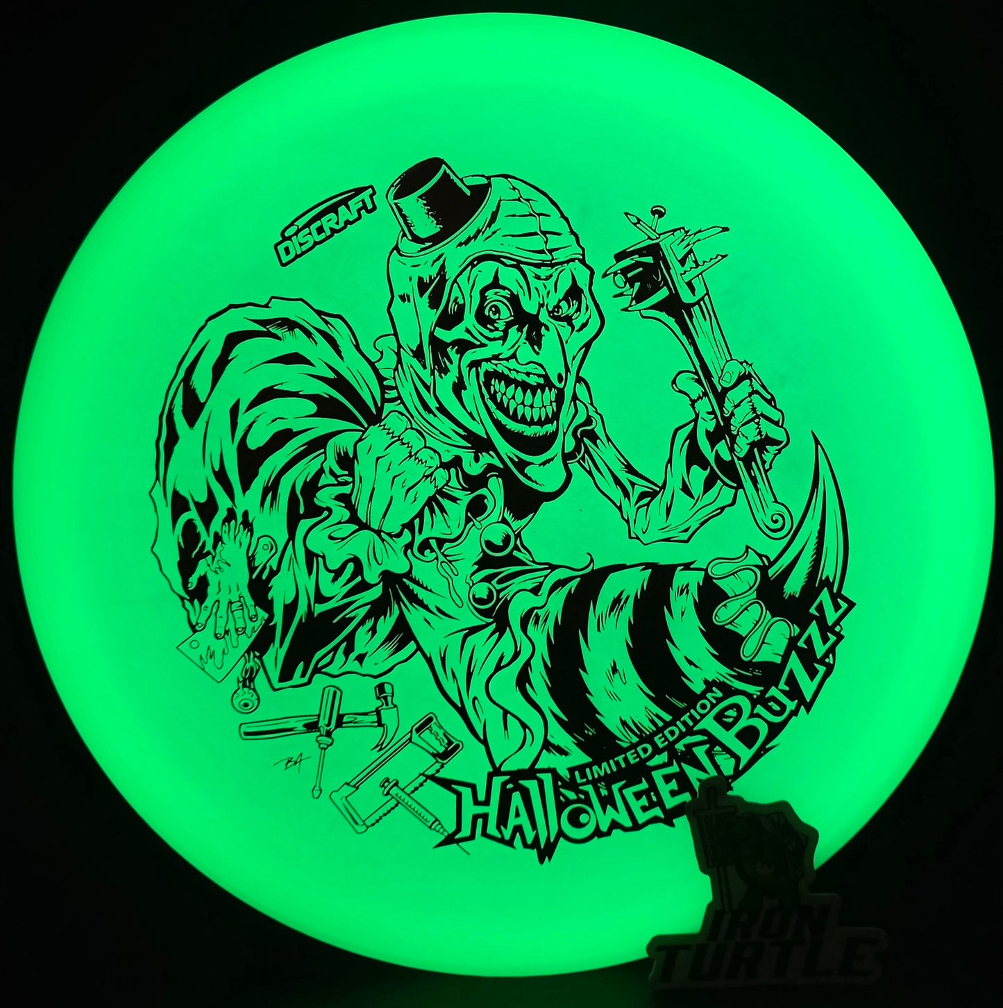 Discraft 2025 Mega-Glo Halloween Buzzz