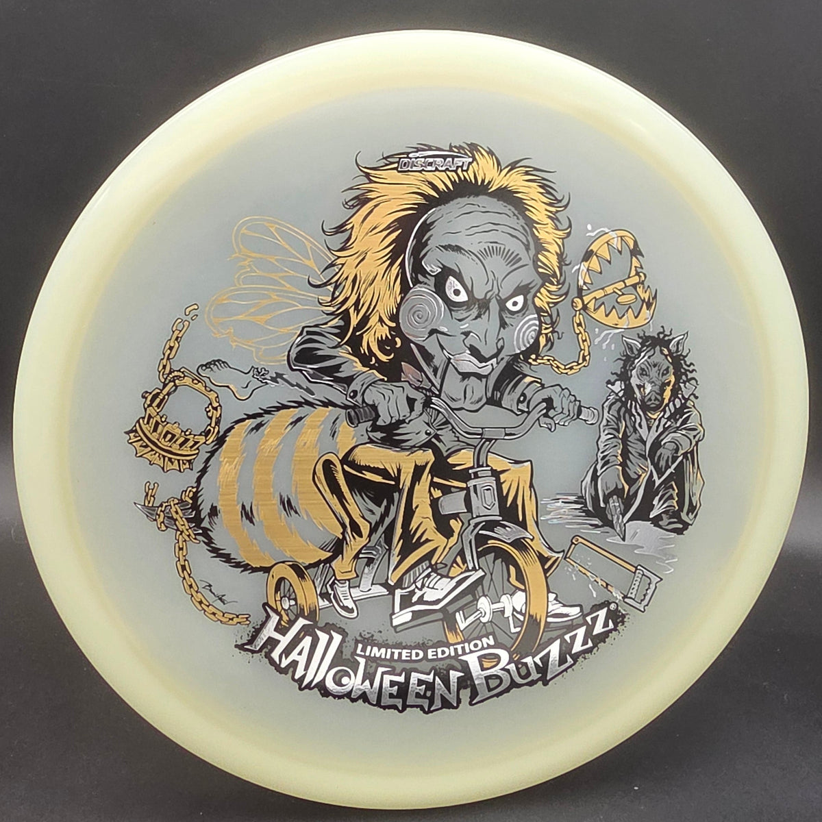 Discraft 2026 Mega-Glo Halloween Buzzz