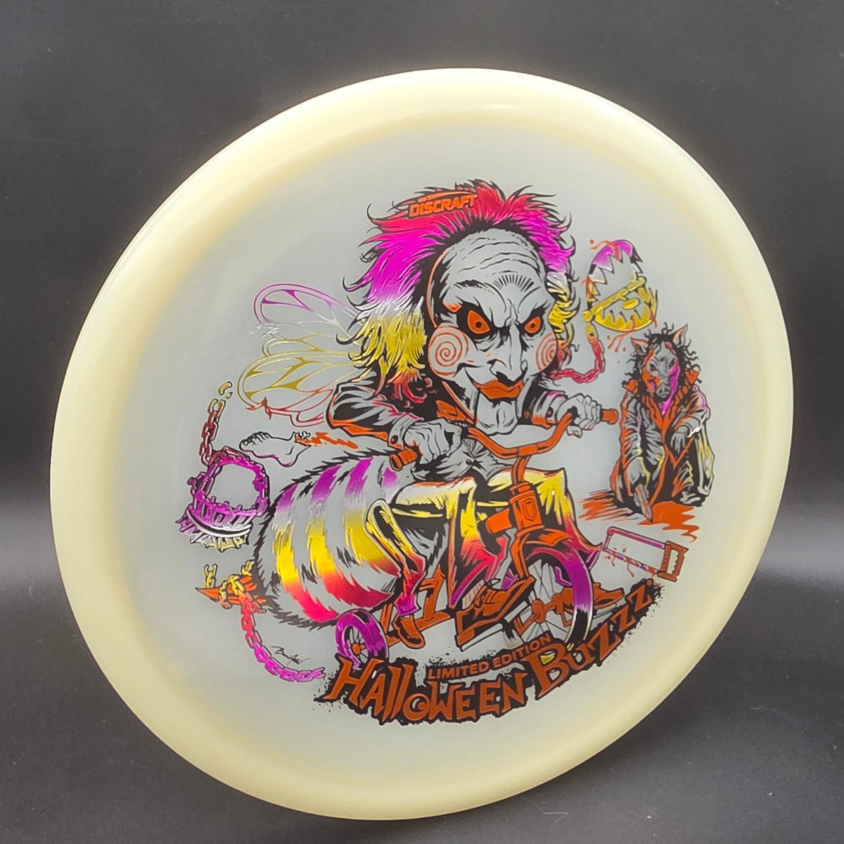 Discraft 2026 Mega-Glo Halloween Buzzz