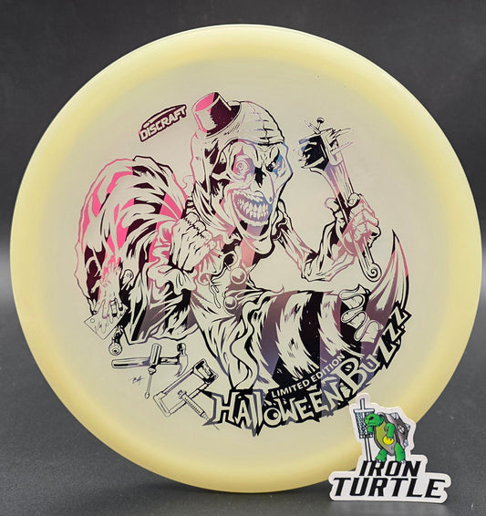 Discraft 2025 Mega-Glo Halloween Buzzz