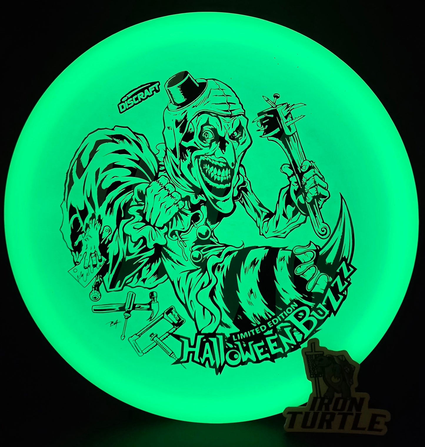 Discraft 2025 Mega-Glo Halloween Buzzz