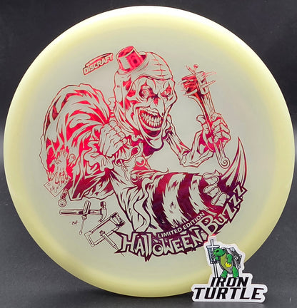 Discraft 2025 Mega-Glo Halloween Buzzz