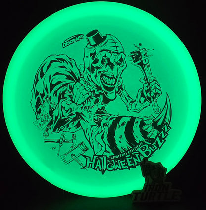 Discraft 2025 Mega-Glo Halloween Buzzz