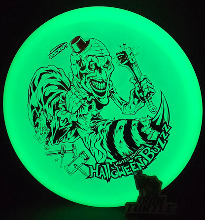 Discraft 2025 Mega-Glo Halloween Buzzz