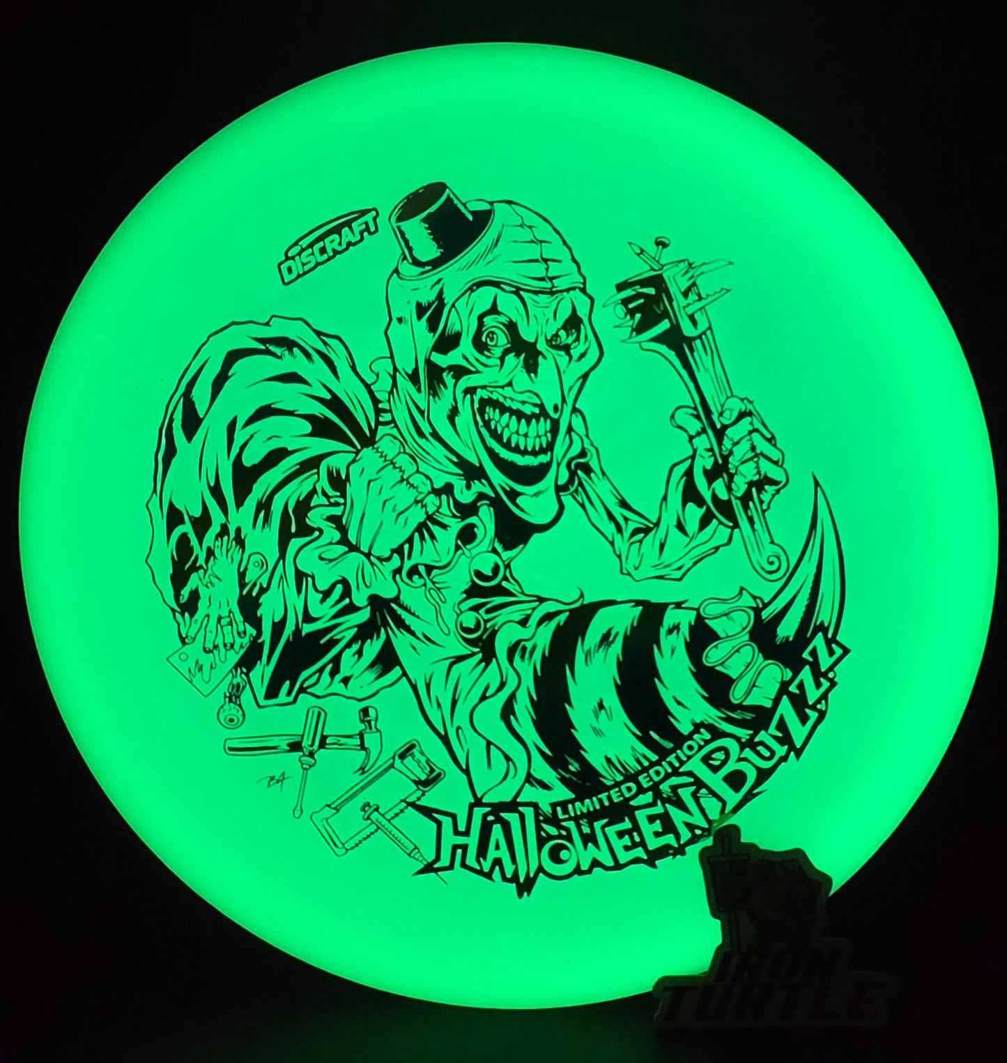Discraft 2025 Mega-Glo Halloween Buzzz