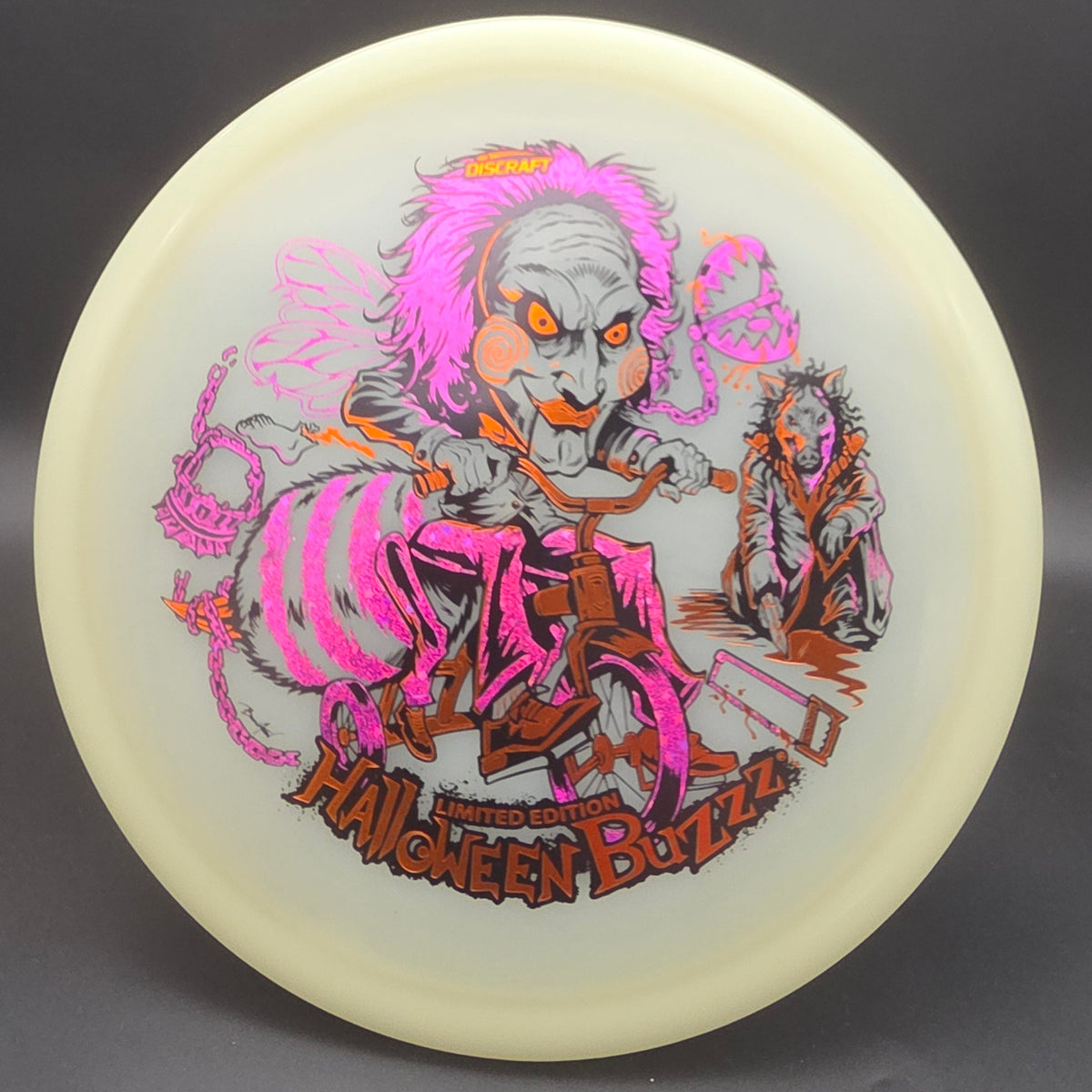 Discraft 2026 Mega-Glo Halloween Buzzz
