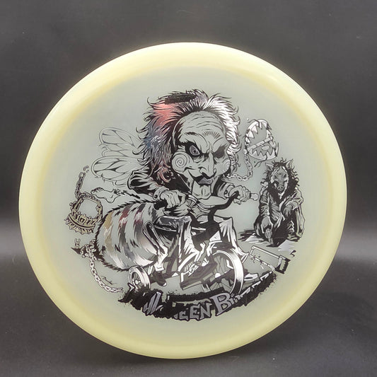 Discraft 2026 Mega-Glo Halloween Buzzz